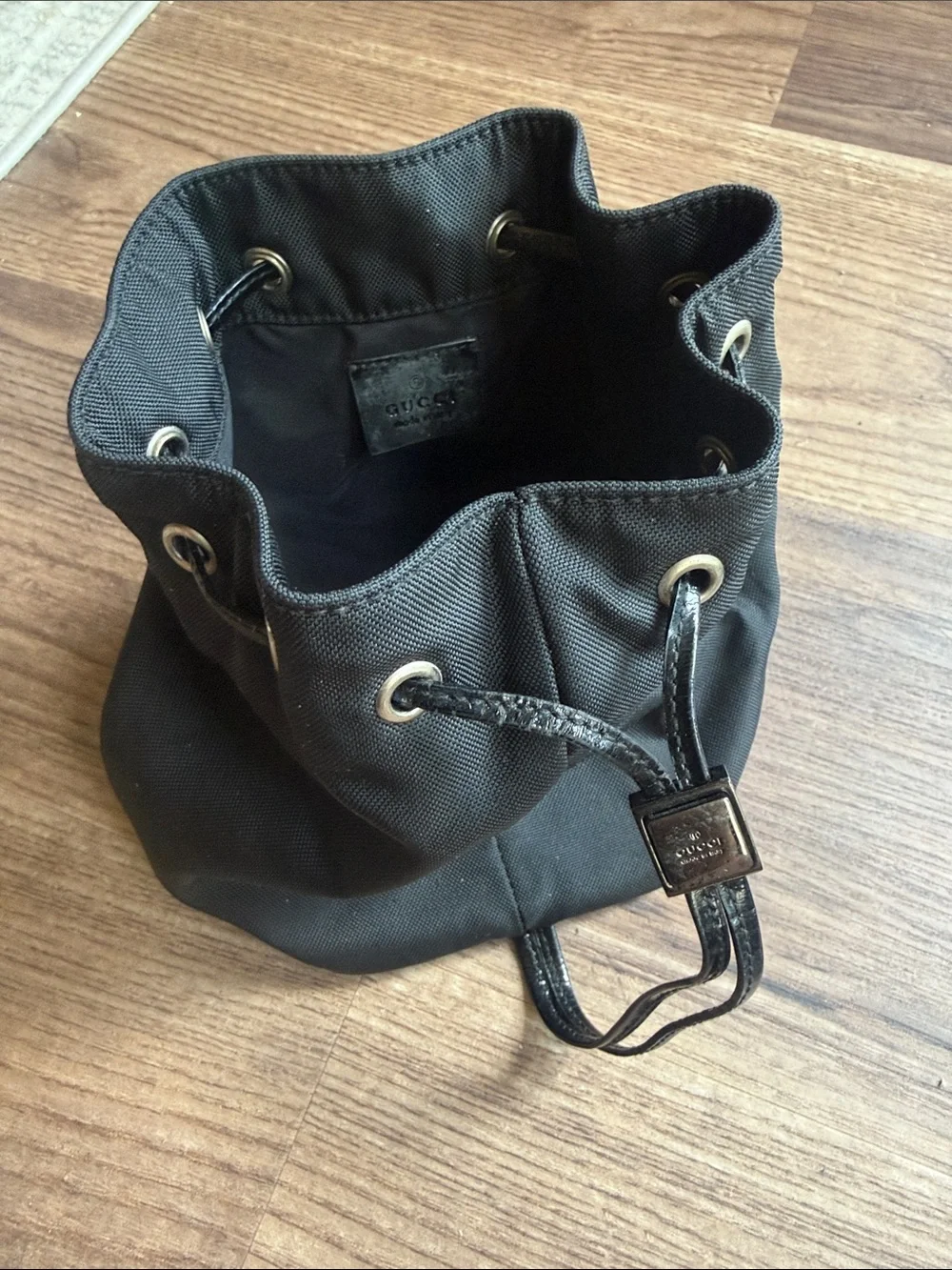 Vintage Gucci 039 0973 Black Nylon Drawstring Bucket Pouch Bag Made in Italy